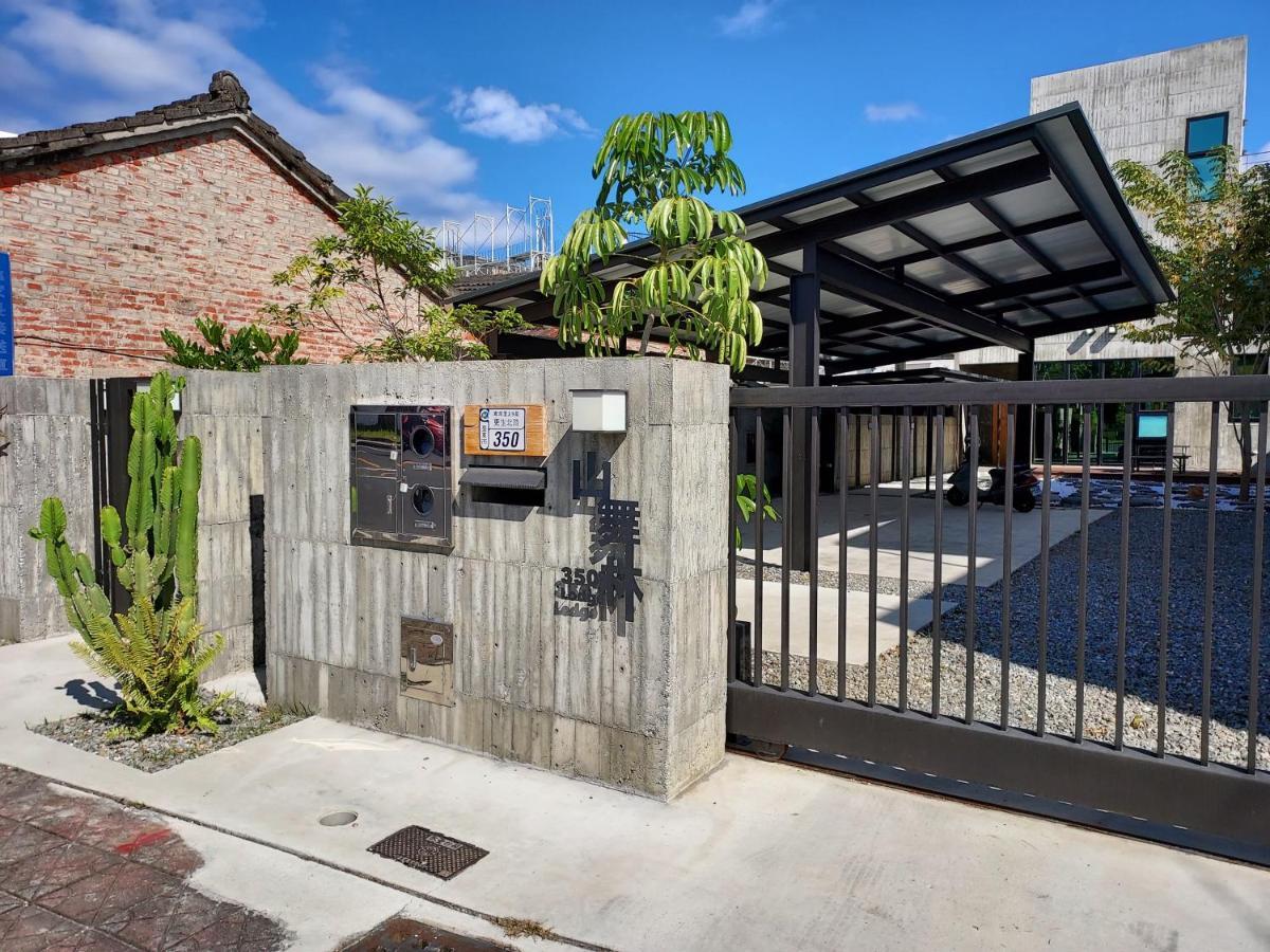 350 Lodge Taitung Exterior photo